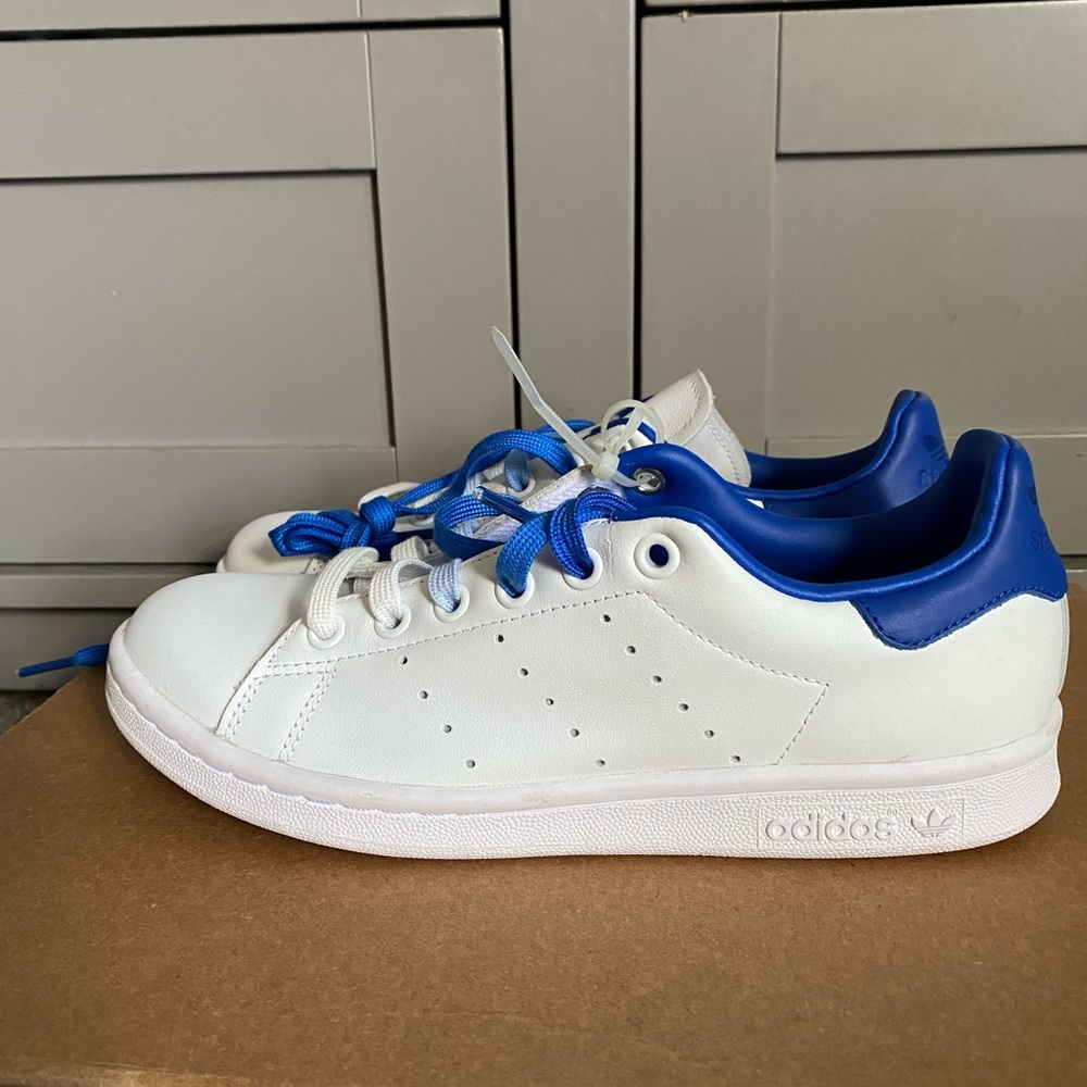 Brand New Adidas Stan Smith, Limited Edition Color Way